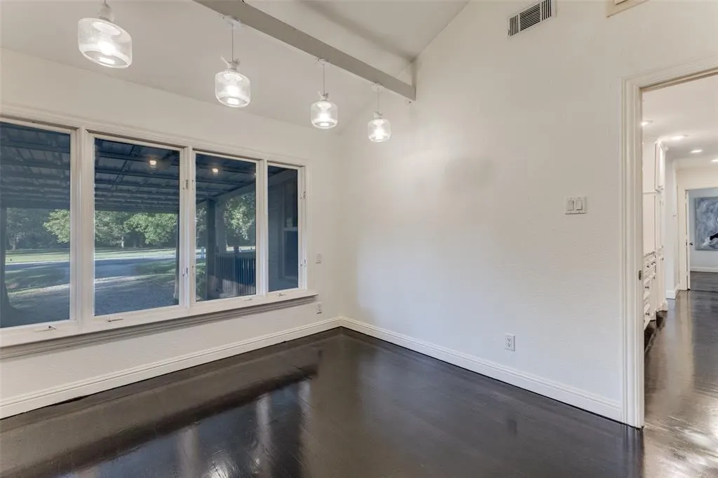3778 Shorecrest Drive