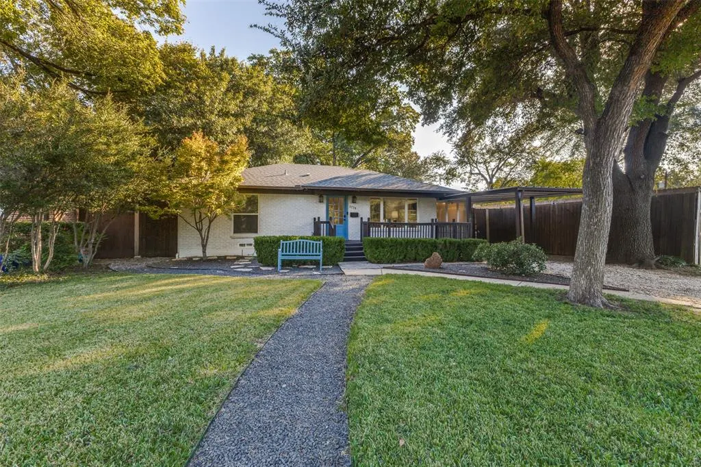 3778 Shorecrest Drive