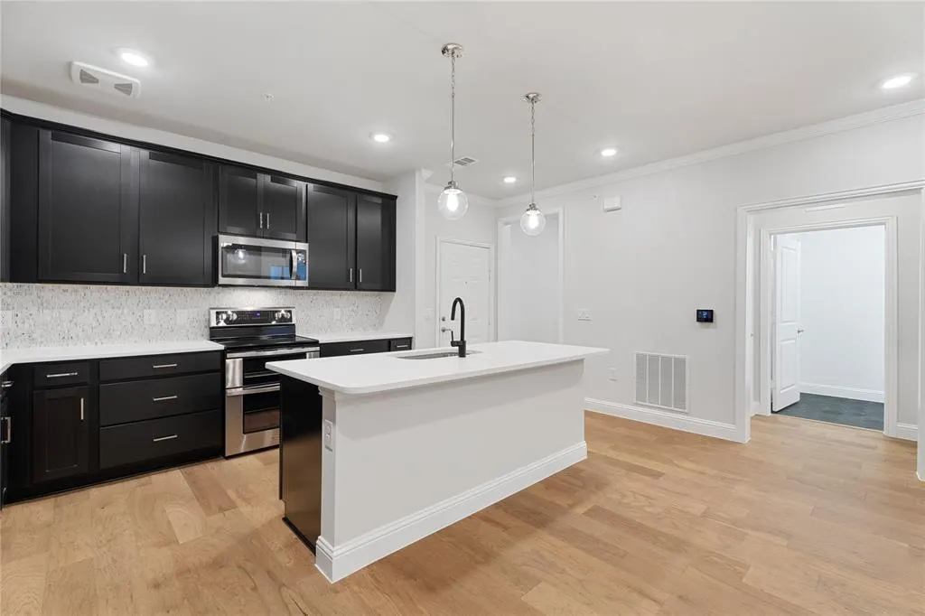651 N Watters Road, #3405