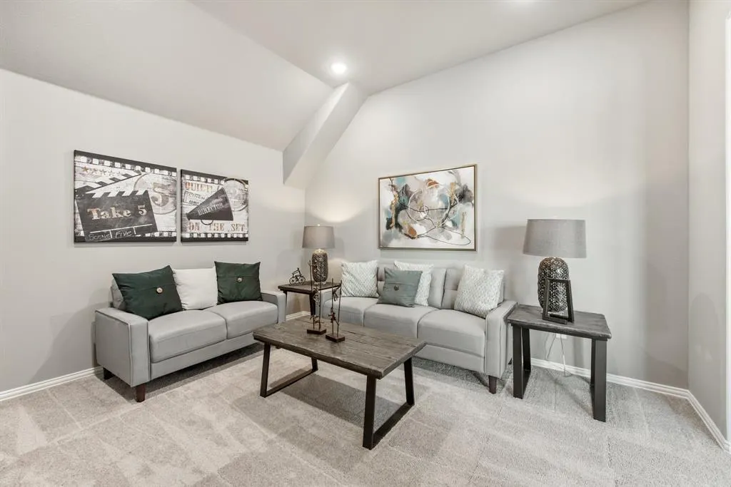 2312 River Trail