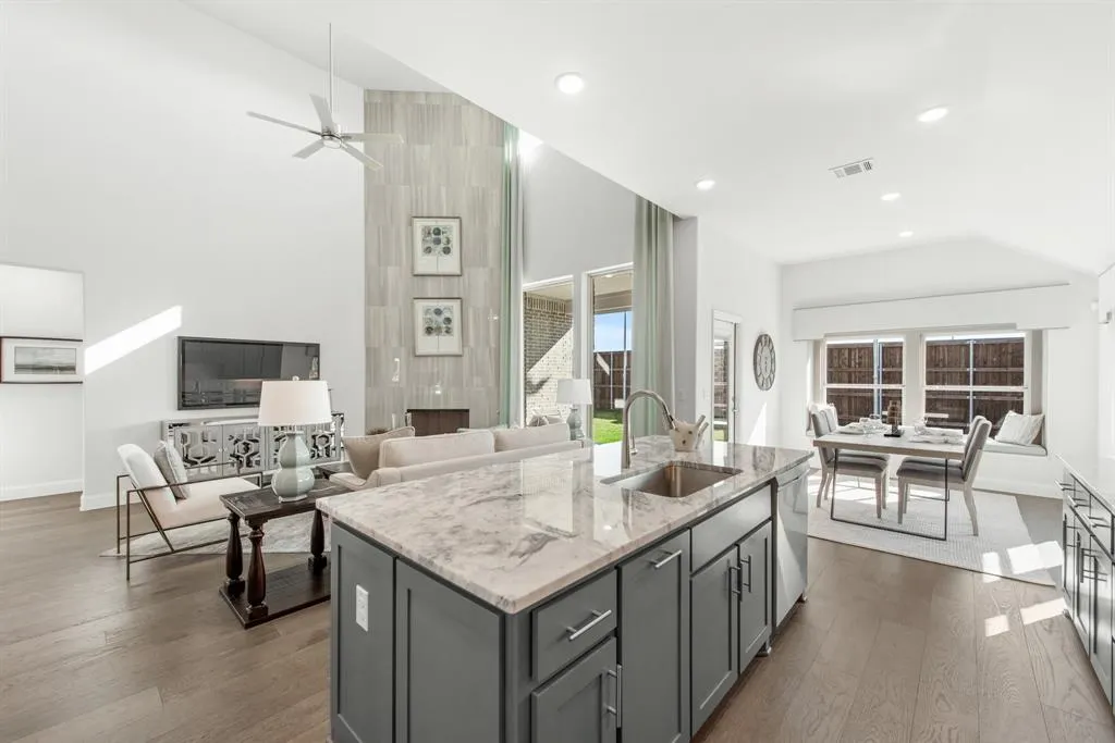 2312 River Trail