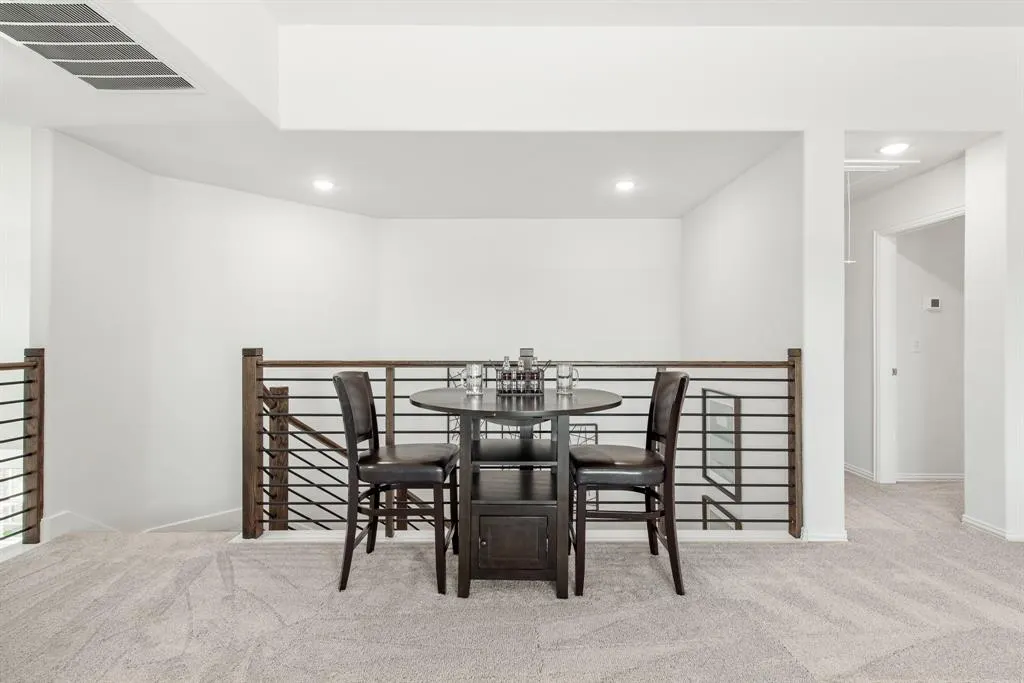 2312 River Trail
