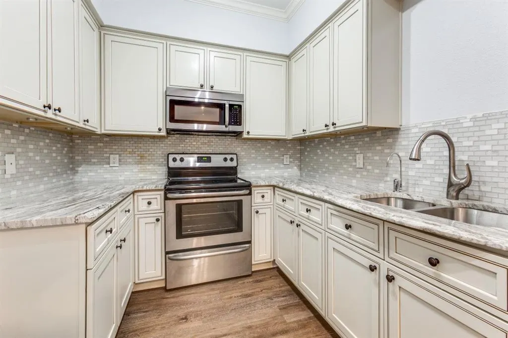 2601 Preston Road, #7202