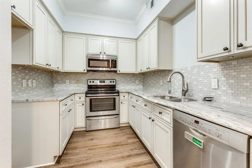 2601 Preston Road, #7202