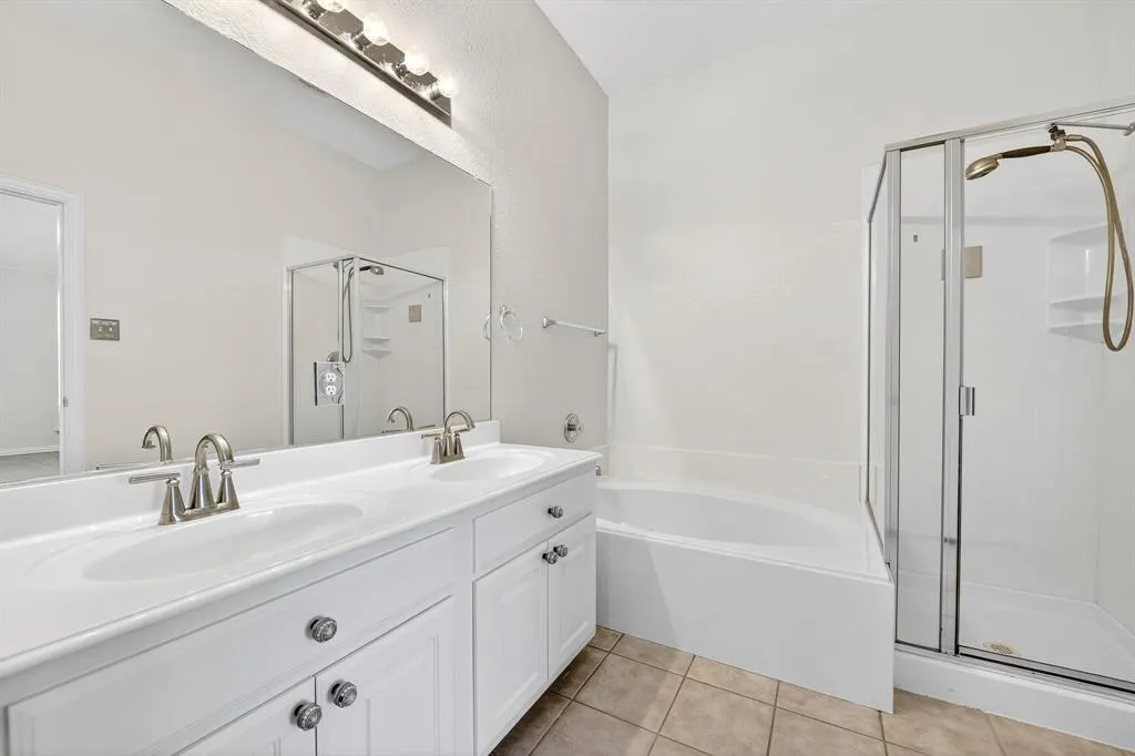2717 Enchanted Eve Drive