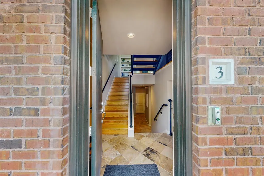 4227 Rawlins Street, #3