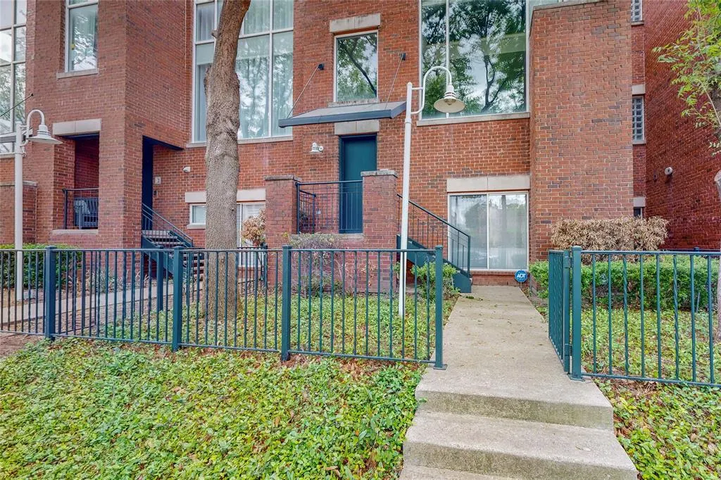4227 Rawlins Street, #3