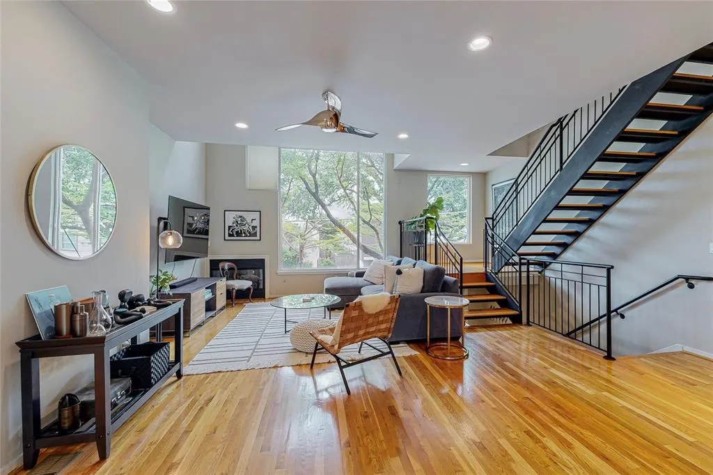 4227 Rawlins Street, #3