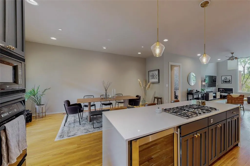 4227 Rawlins Street, #3
