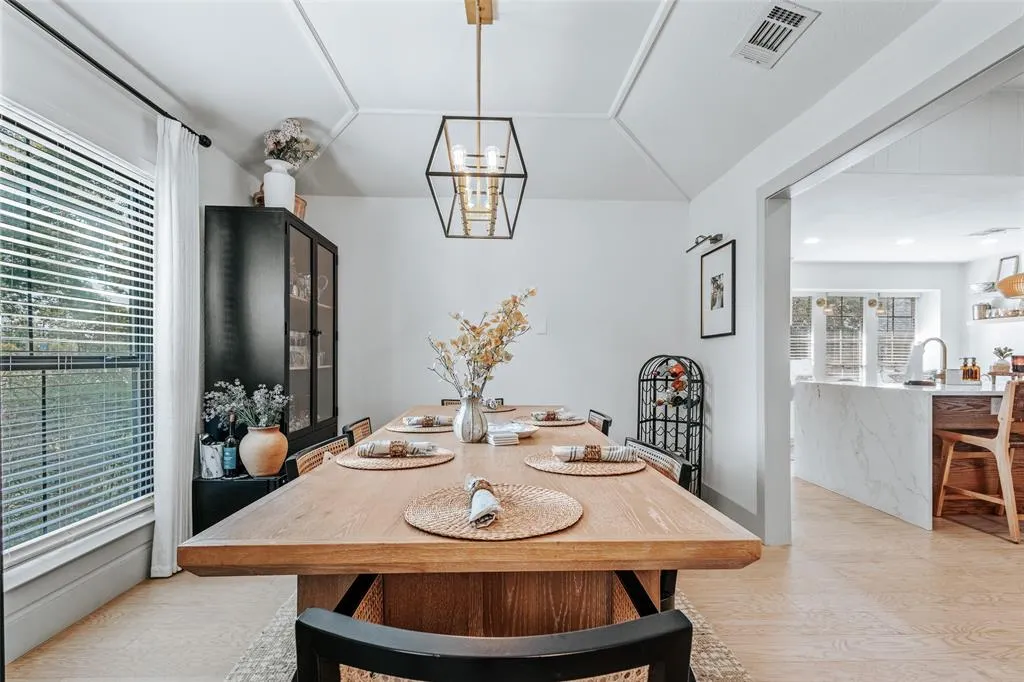 807 E Spring Valley Road