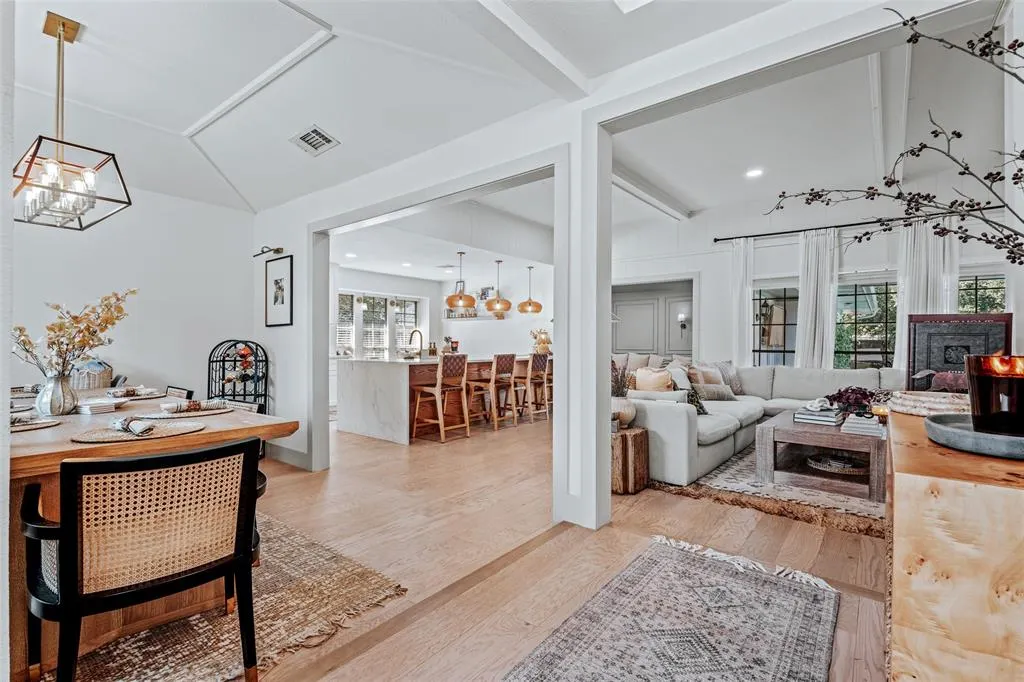 807 E Spring Valley Road