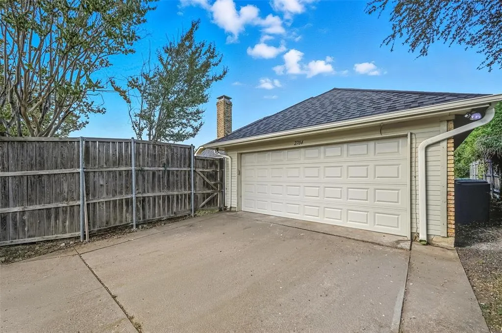 2704 Picasso Place