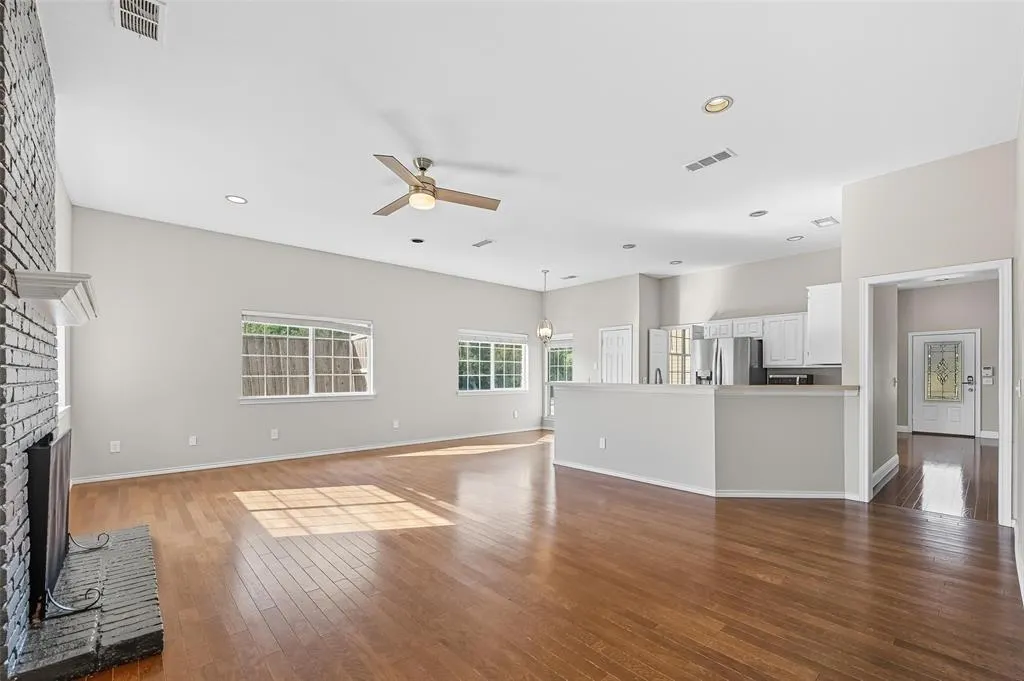 2704 Picasso Place