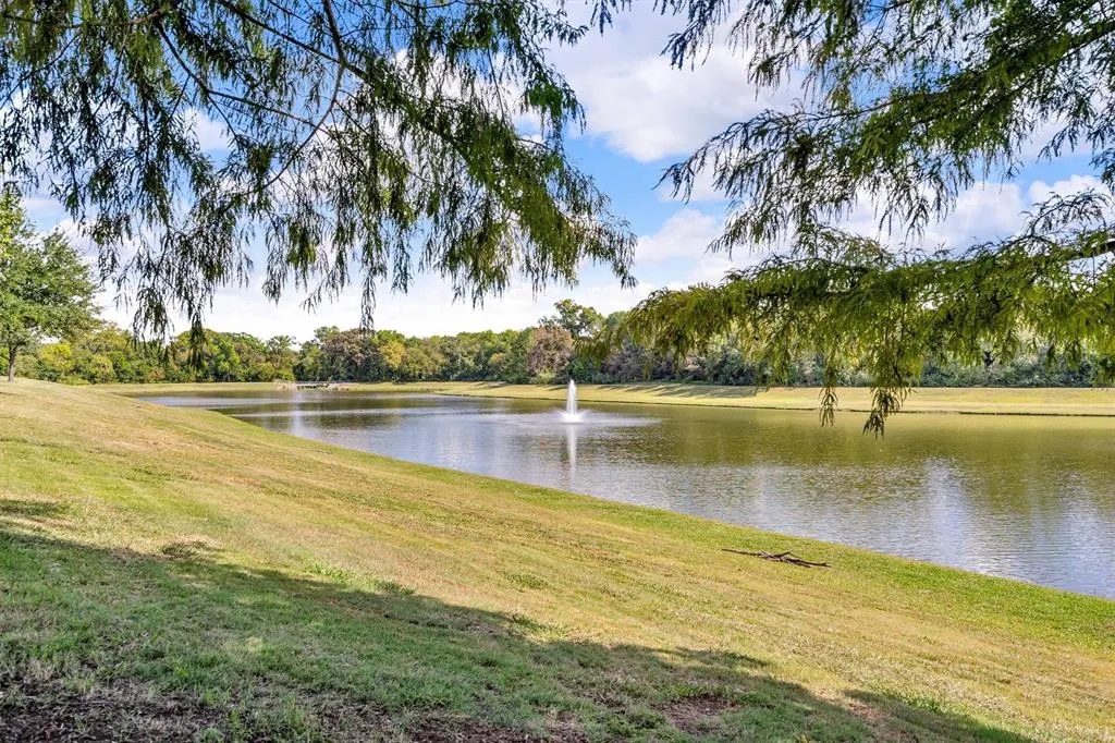 4509 Moonlight Drive