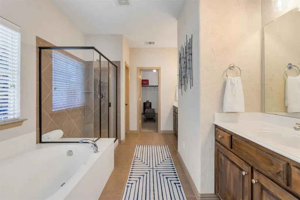 4509 Moonlight Drive