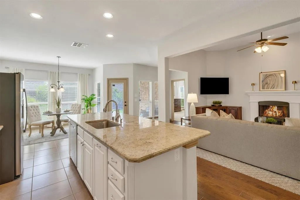 4509 Moonlight Drive