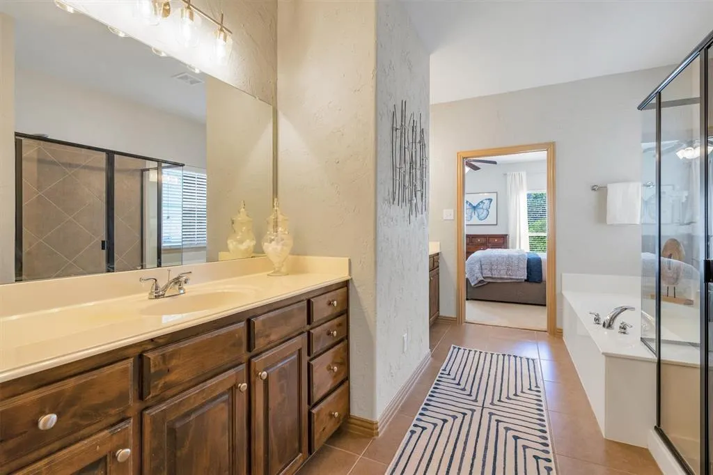 4509 Moonlight Drive