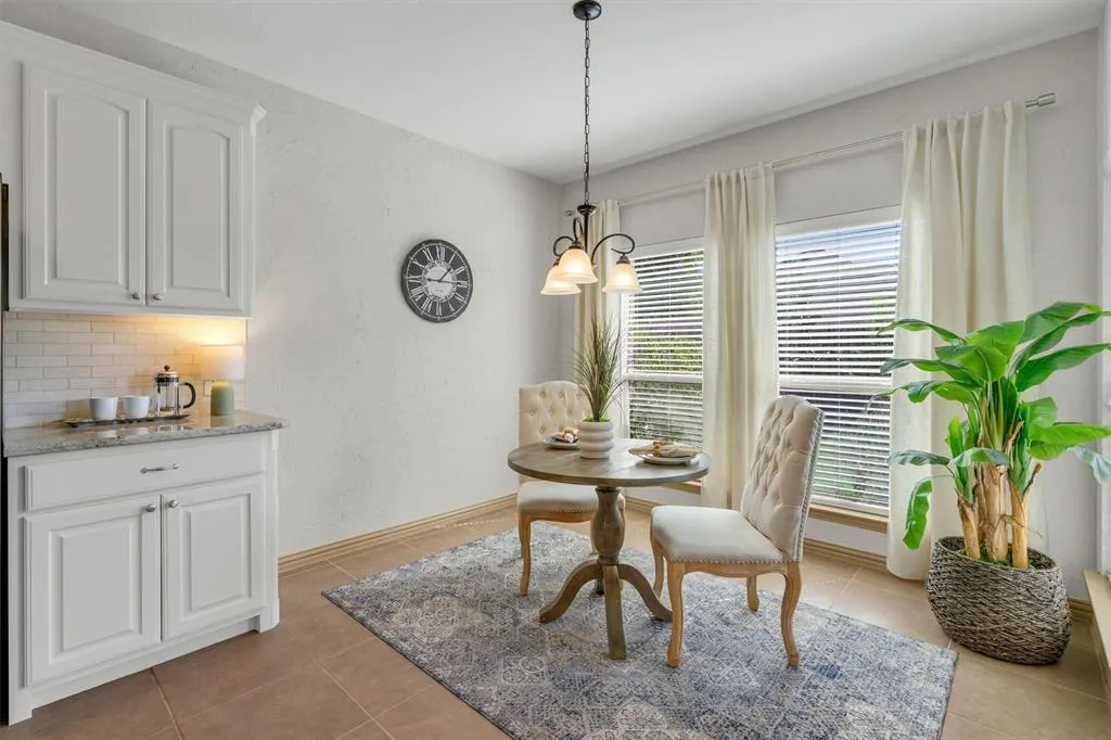 4509 Moonlight Drive