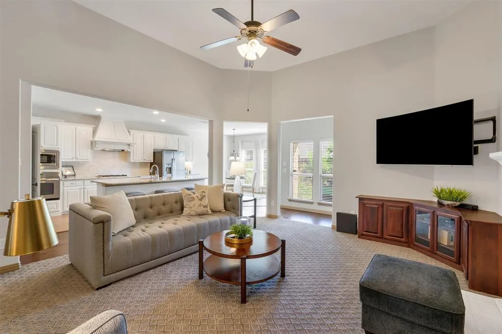 4509 Moonlight Drive