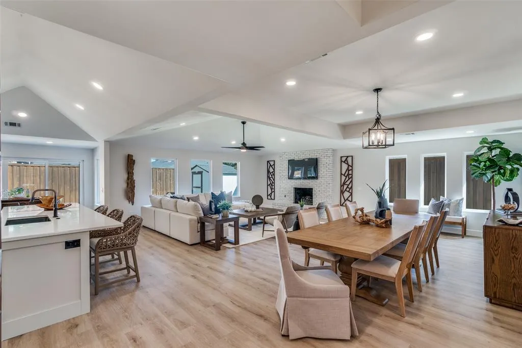 6019 Daven Oaks Drive
