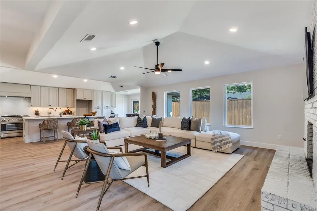6019 Daven Oaks Drive