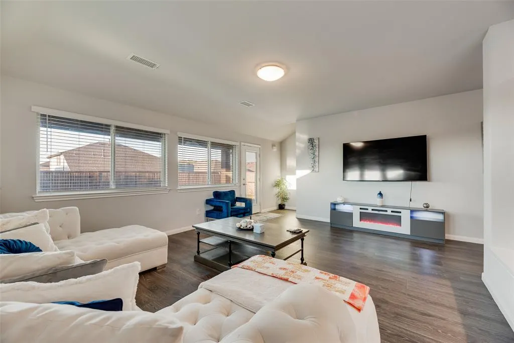 1225 Pleasant Knoll Trail