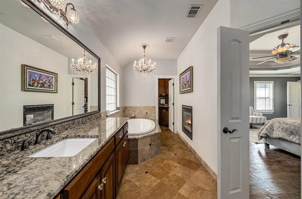 6111 Palo Pinto Avenue