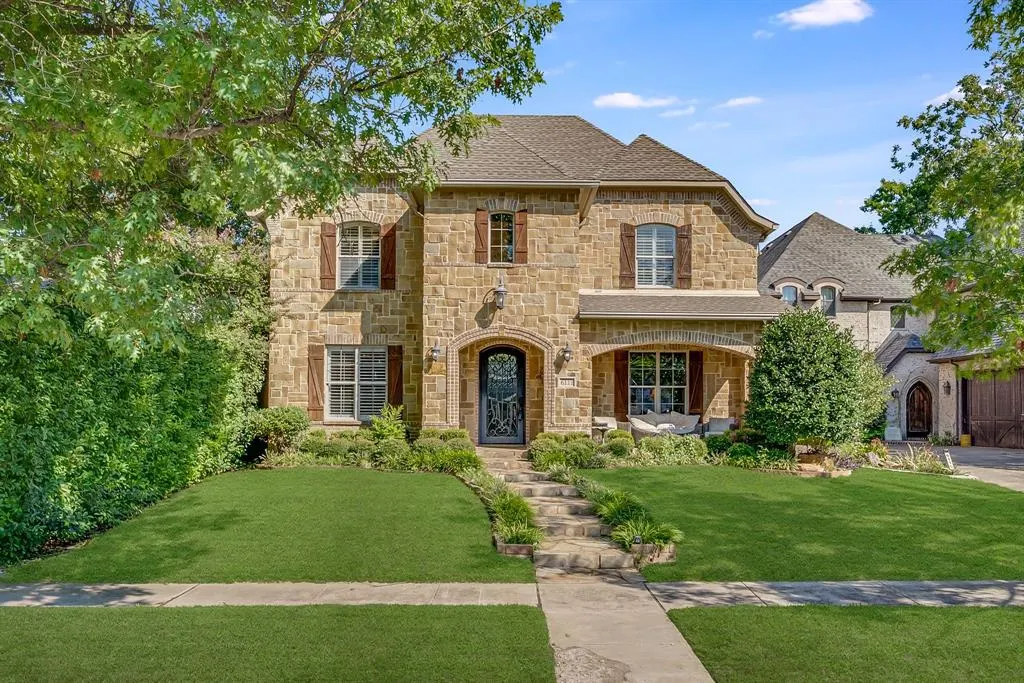6111 Palo Pinto Avenue
