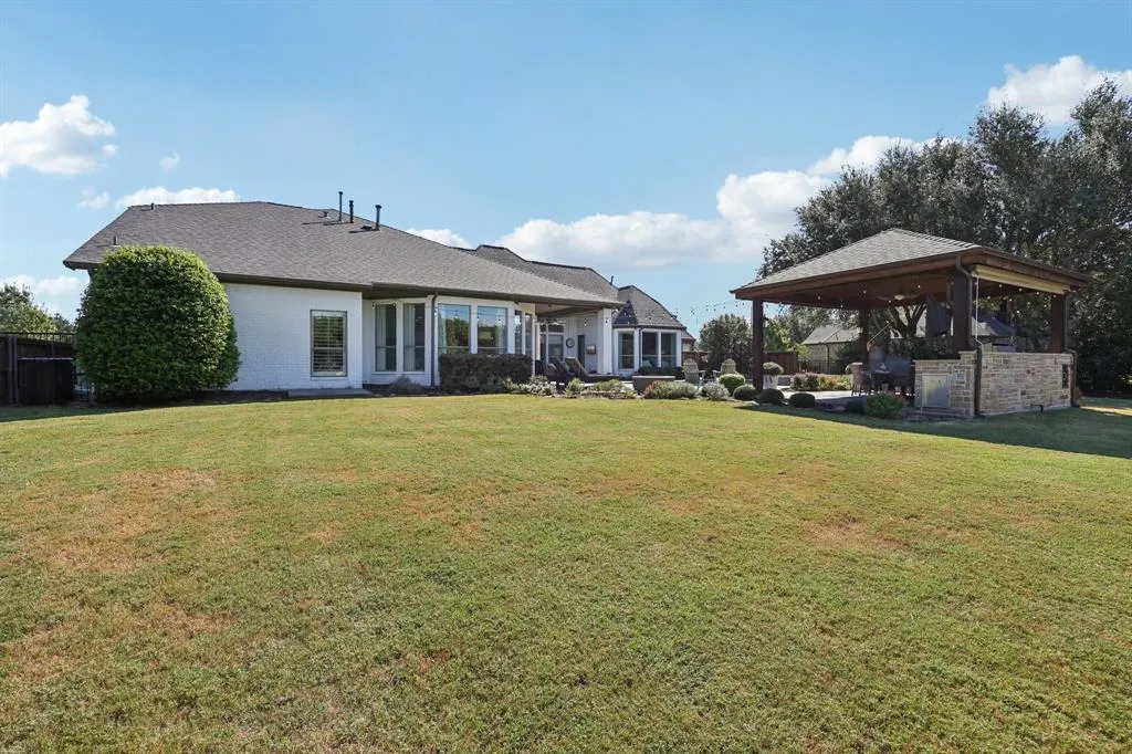 1901 Blue Forest Drive