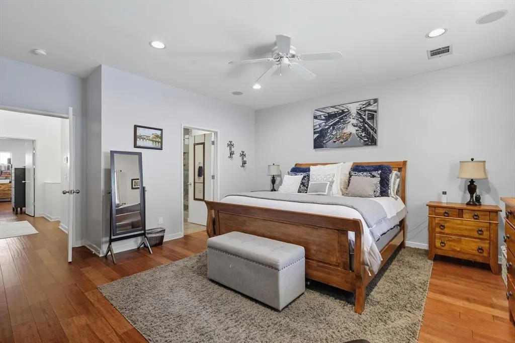 4125 Cole Avenue, #7