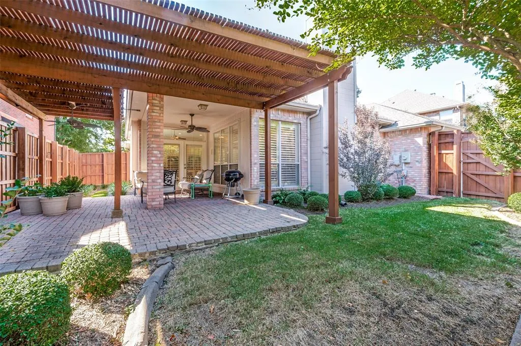 11000 Alexandria Drive