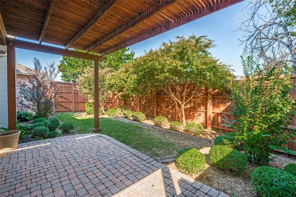 11000 Alexandria Drive