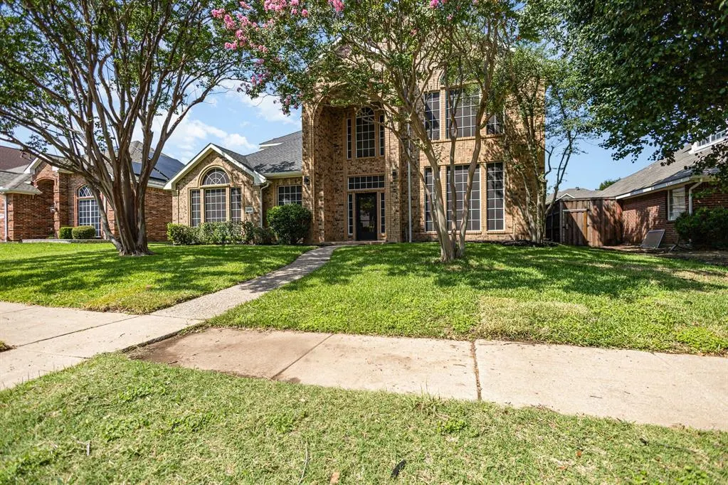 2325 Flanders Lane