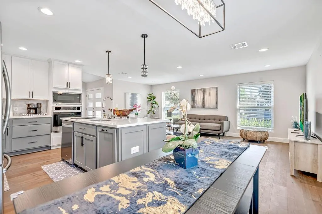 3151 Kinkaid Drive