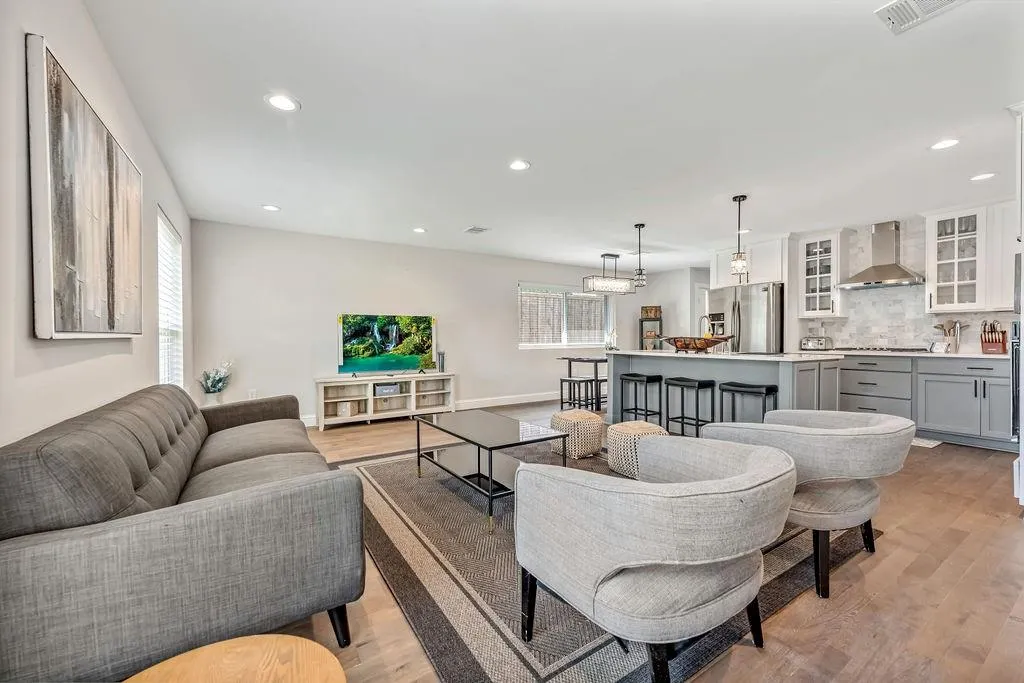 3151 Kinkaid Drive