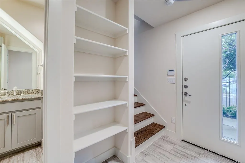 4316 Hartford Street, #13