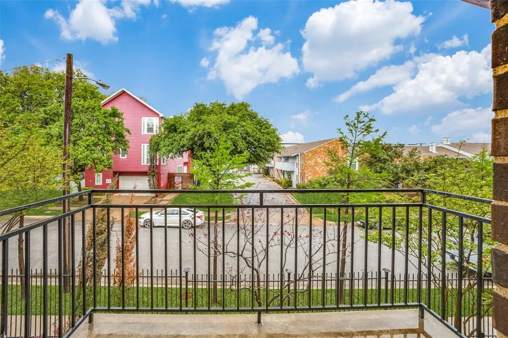 4316 Hartford Street, #13