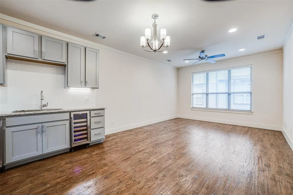 4316 Hartford Street, #13