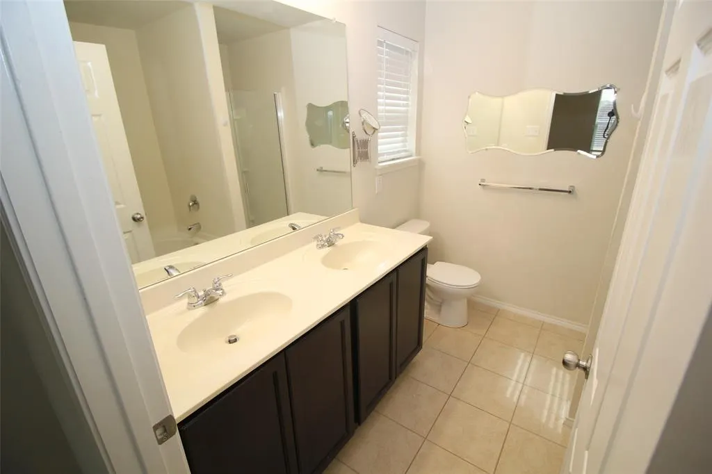 1401 Rivers Creek Lane