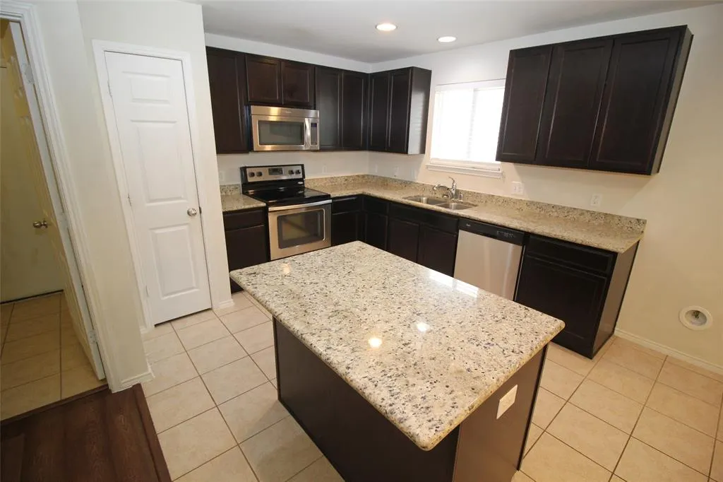1401 Rivers Creek Lane
