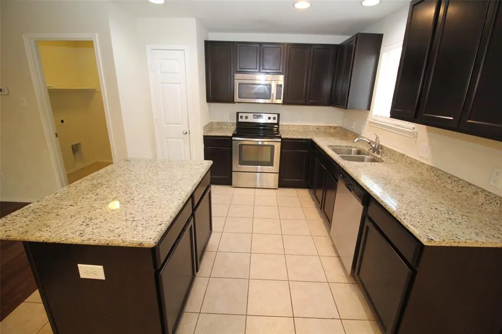 1401 Rivers Creek Lane