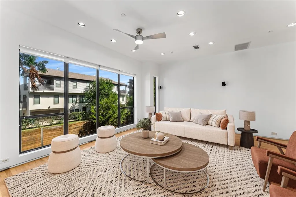 1505 N Haskell Avenue, #5