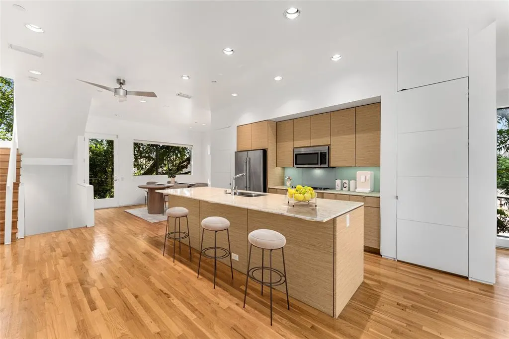 1505 N Haskell Avenue, #5