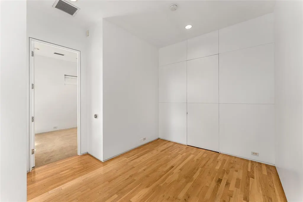 1505 N Haskell Avenue, #5