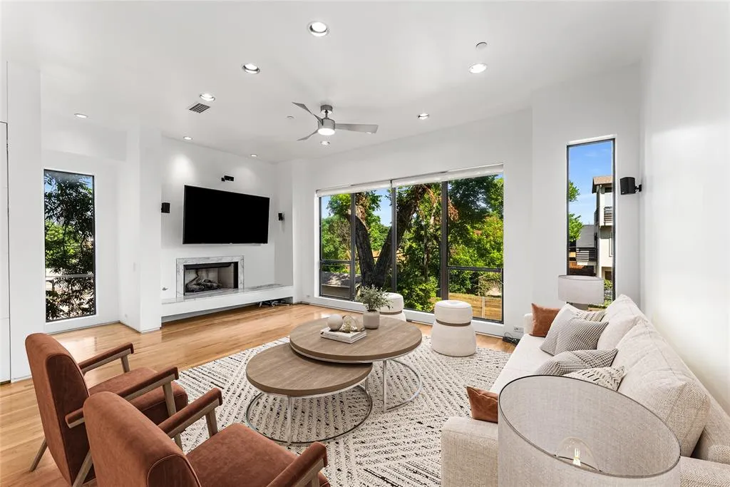 1505 N Haskell Avenue, #5