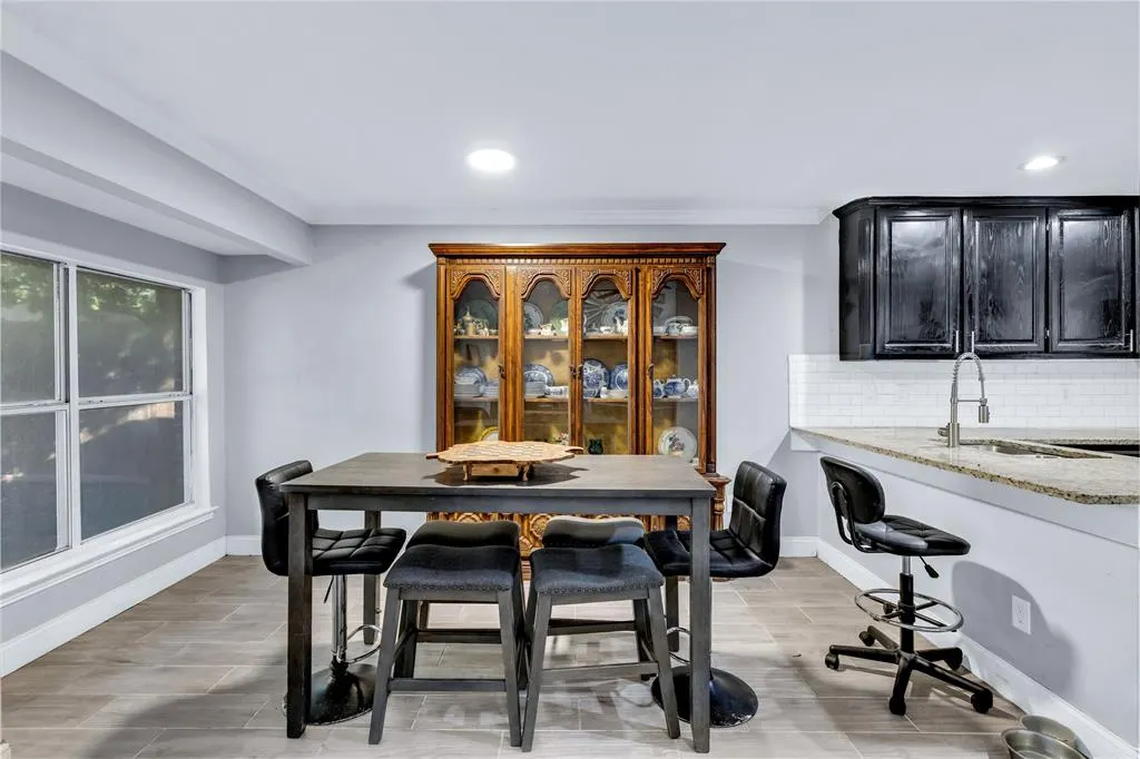 3569 Kayewood Drive