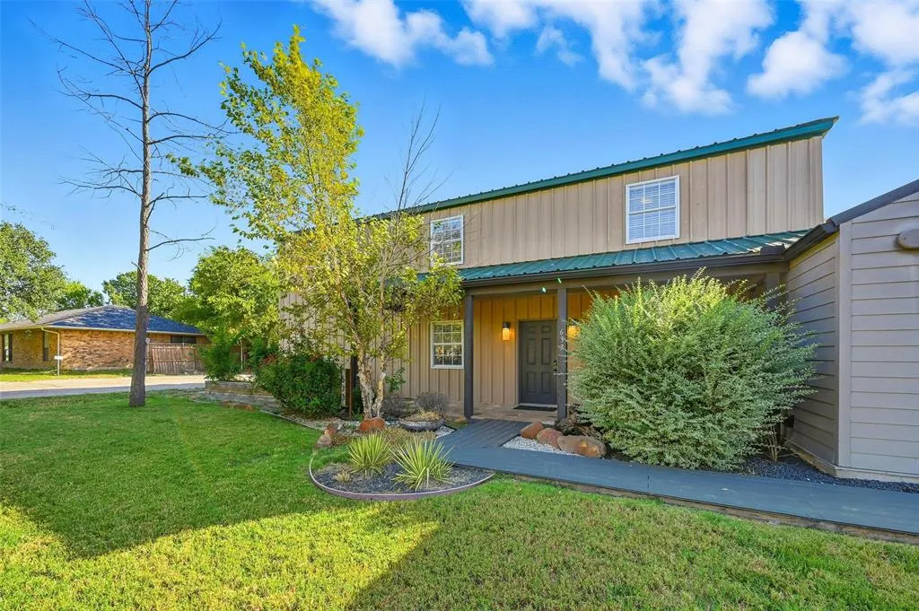 633 Rose Garden Drive, #2