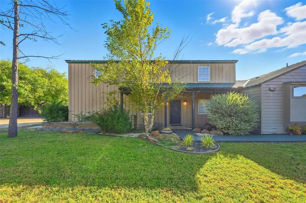 633 Rose Garden Drive, #2
