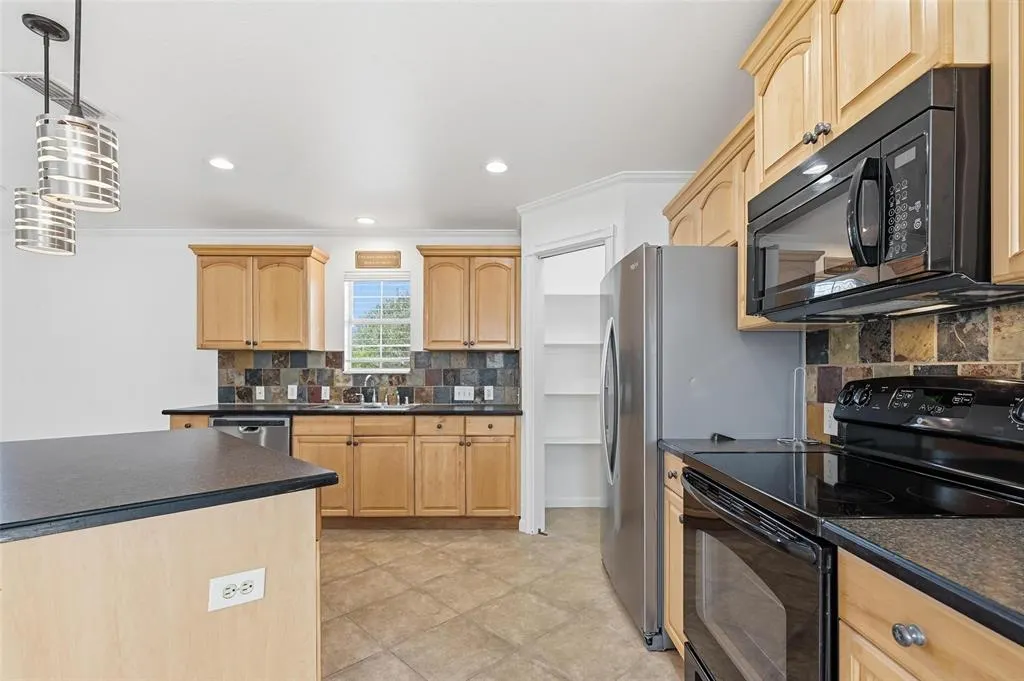 633 Rose Garden Drive, #2