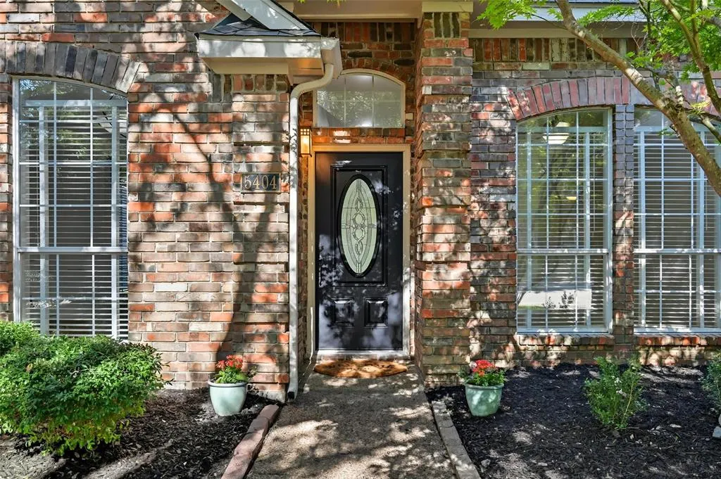 5404 N Briar Ridge Circle